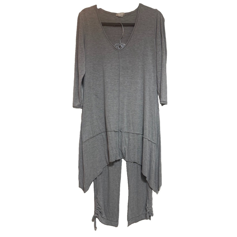 Ruby Jane Grey 2 PC Lounge Set Medium M Sharkbite Tunic T-Shirt & Ruched Pants